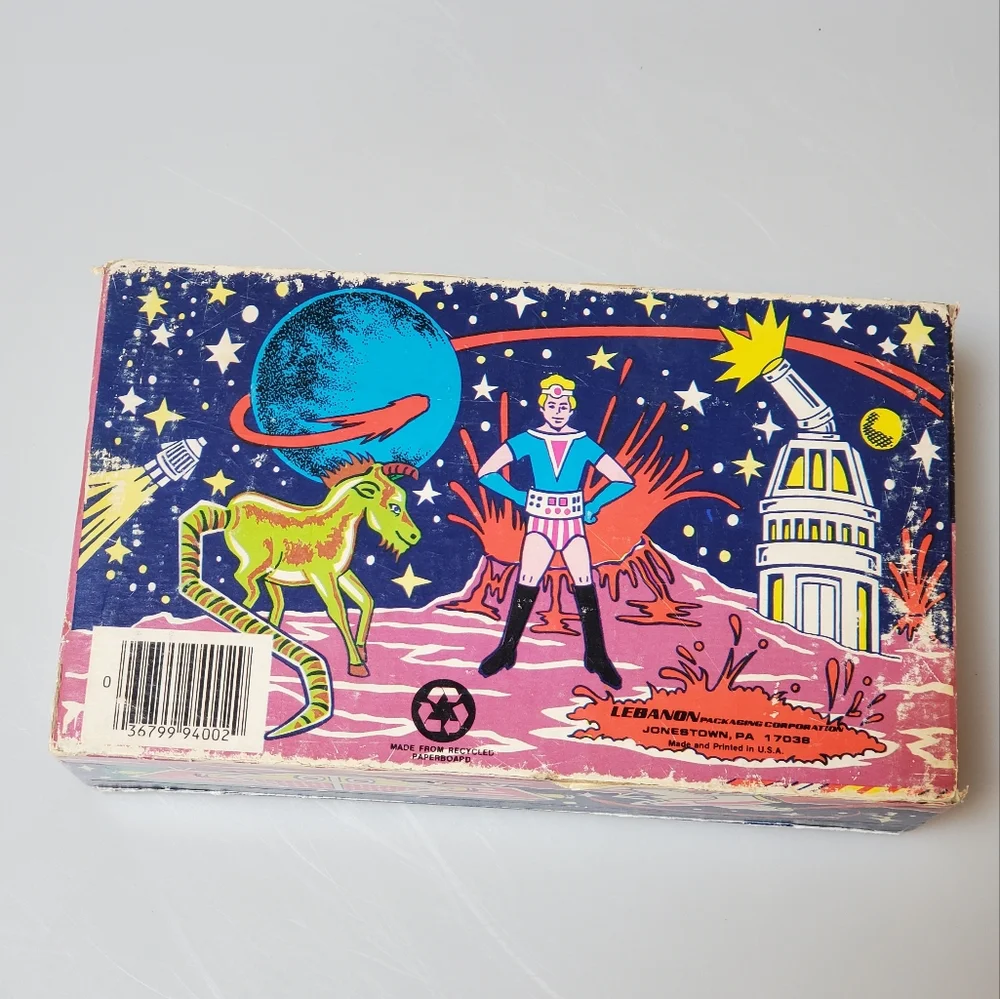 🪐👽 Vintage School Box Space-Theme Cardboard Pencil Box